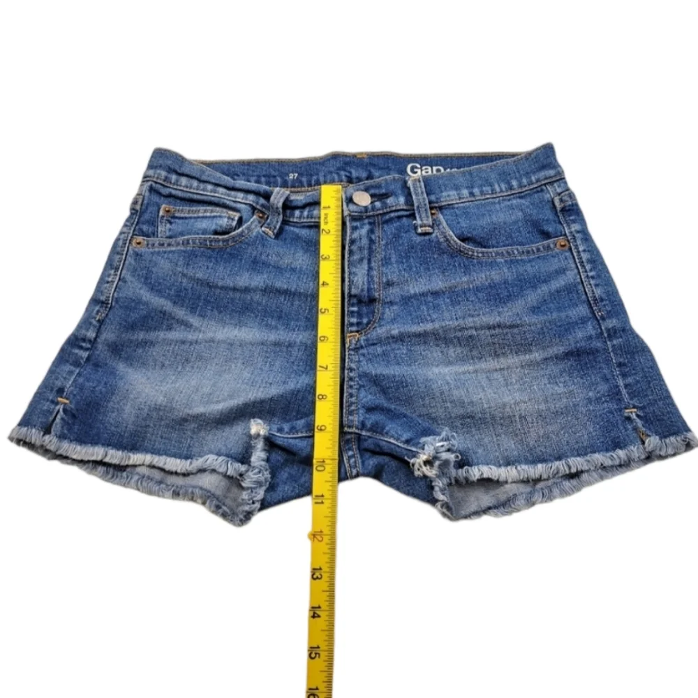 Gap 1969 Women's Denim Distressed Blue Shorts Size 27 - Picture 10 of 13